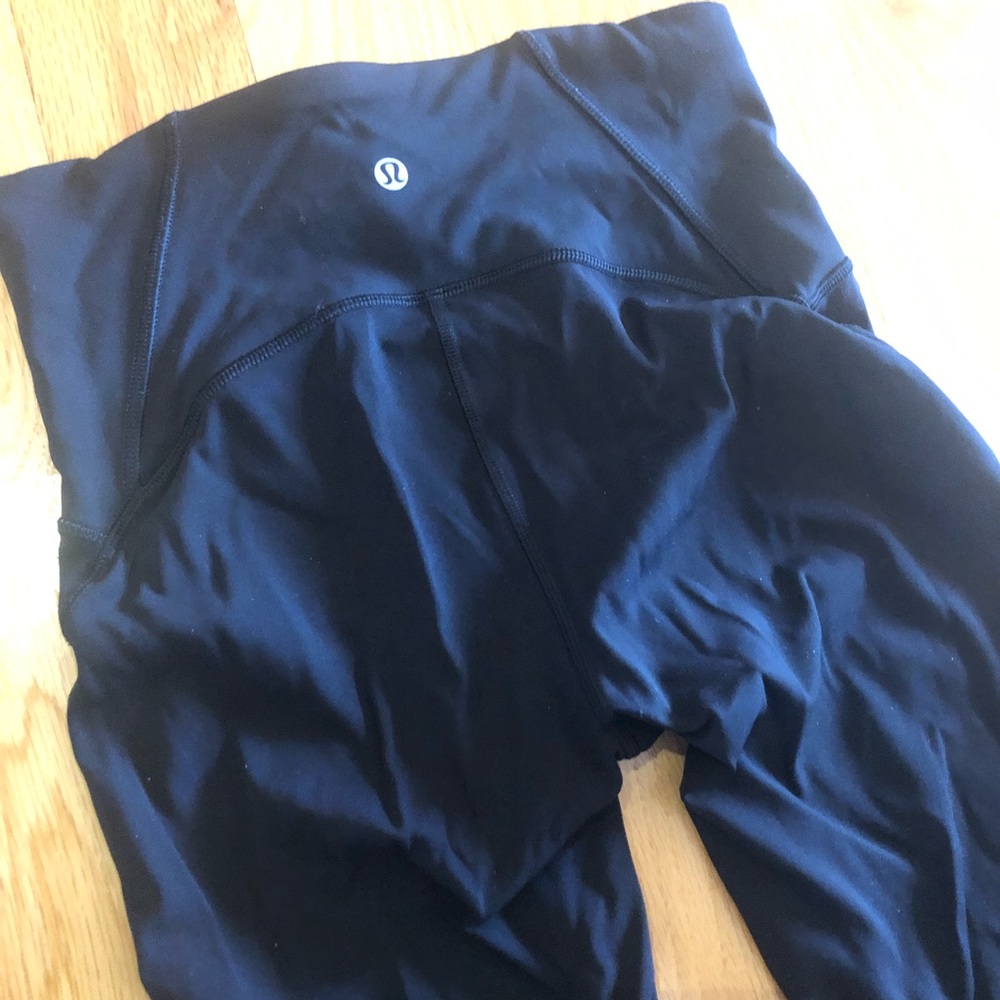 Lulu lemon cropped black leggings